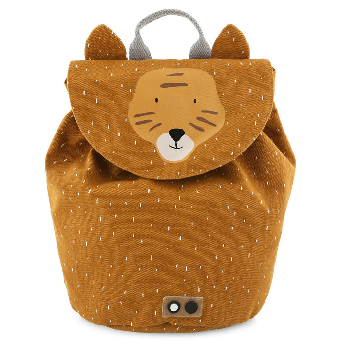 Ockerfarbener Trixie Mini-Rucksack Herr Tiger – Detailansicht des kompakten Kinder-Rucksacks für Kindergarten, Schwimmbad und Ausflüge